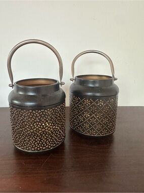 Decorative Fairy Black Metal Lantern with Filigree Pattern and Carry Handle (2)